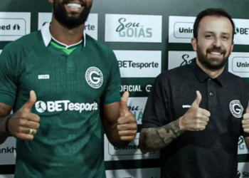 juventude-negocia-com-messias,-do-goias,-para-2026