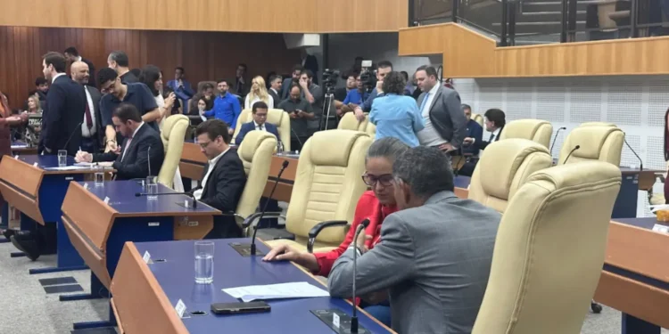 manobra-da-base-de-mabel-barra-avanco-da-revogacao-da-taxa-do-lixo 