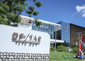 bolsonaro-e-internado-para-cirurgia-sob-regras-impostas-pelo-stf