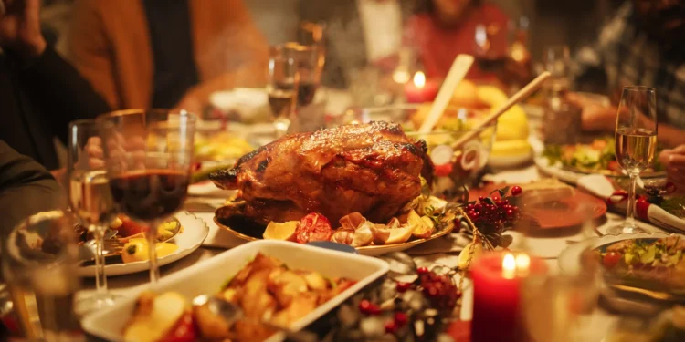 exagerou-na-ceia?-saiba-como-ajudar-o-corpo-a-se-recuperar-no-dia-seguinte