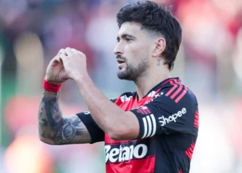 arrascaeta-disputa-premio-rei-da-america-2025-com-messi-e-martinez