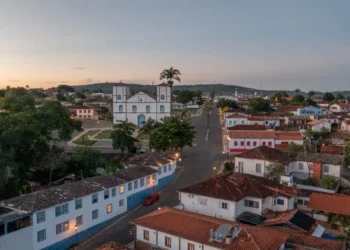 pirenopolis-divulga-orientancoes-para-ordenamento-da-cidade-durante-reveillon-2026