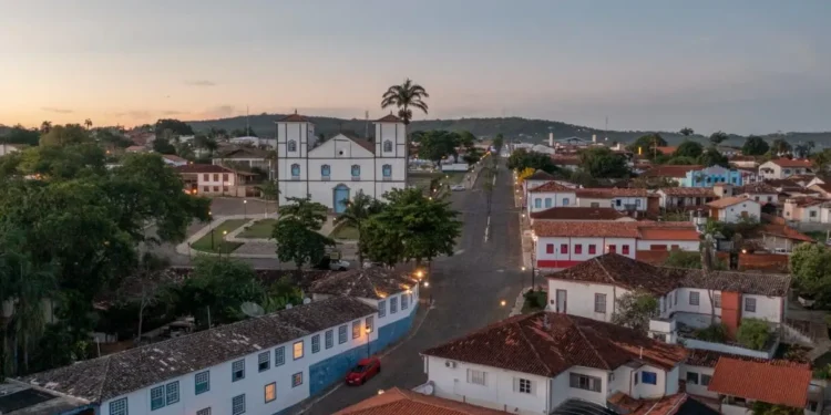 pirenopolis-divulga-orientancoes-para-ordenamento-da-cidade-durante-reveillon-2026