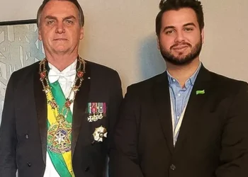 ex-assessor-de-bolsonaro-tem-prisao-domiciliar-decretada-por-moraes-apos-condenacao-no-stf