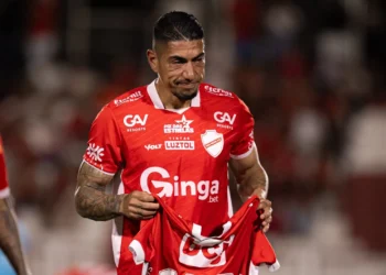 guarani-avanca-para-contratar-volante-ex-vila-nova-para-2026