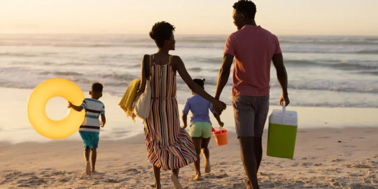 verao-comeca-aquecido-apos-turismo-injetar-r$-148-bilhoes-na-economia-brasileira