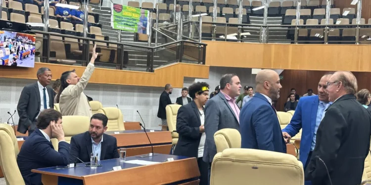 camara-de-goiania-aprova-revogacao-da-taxa-do-lixo-por-unanimidade