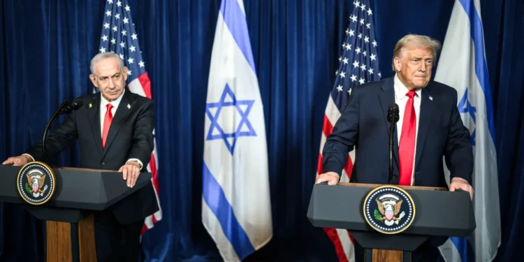 trump-volta-a-pressionar-hamas-apos-encontro-com-netanyahu
