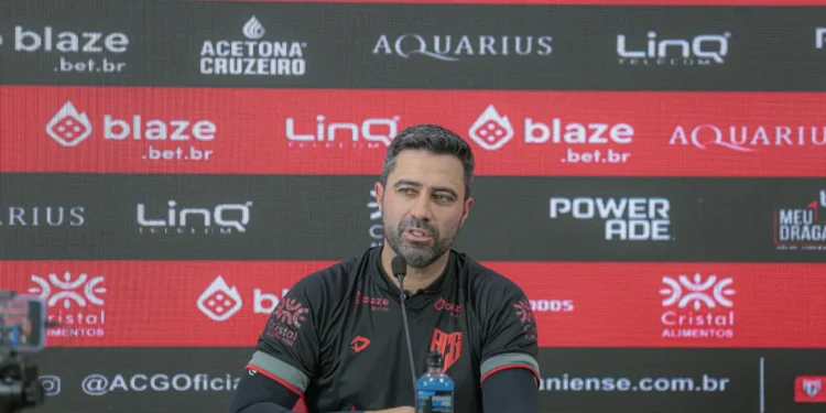 lacerda-projeta-“novo”-atletico-go-apos-venda-de-joia-e-promete-anuncios-iminentes