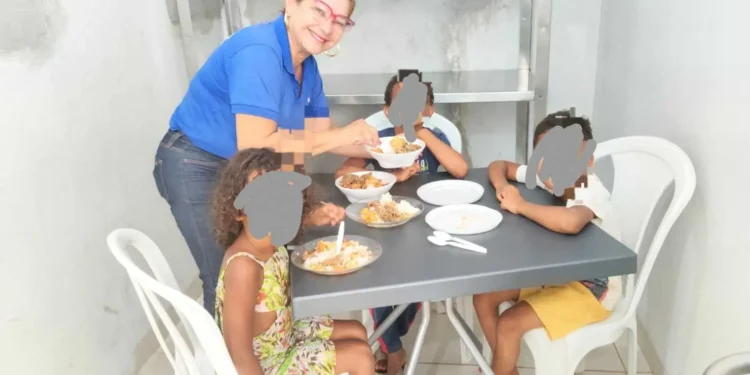 criancas-sao-encontradas-em-situacao-de-abandono-em-caldas-novas