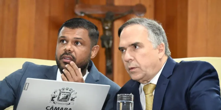 emendas-impositivas-continuam-a-ser-problema-entre-paco-e-camara-em-2026
