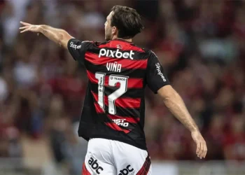 flamengo-encaminha-saida-de-vina-para-o-river-plate-por-r$-2,7-milhoes