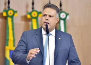 goias-sanciona-lei-que-proibe-condenados-pela-lei-maria-da-penha-em-cargos-comissionados