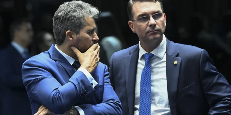 risco-de-direita-ter-so-1-nome-no-1o-turno-e-nao-haver-2o