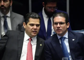 alcolumbre-e-motta-nao-irao-a-evento-sobre-o-8-de-janeiro-organizado-por-lula