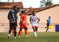 vila-nova-vence-o-abecat-na-estreia-por-2-x-1,-em-jogo-cheio-de-expulsoes