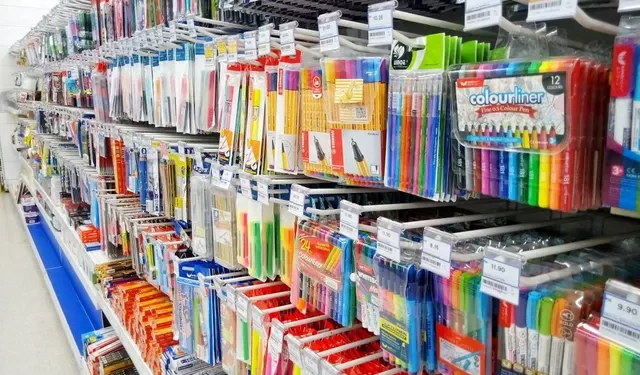 volta-as-aulas-aquece-mercado-de-papelarias-e-movimenta-bilhoes