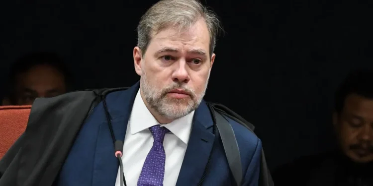 senadores-pedem-impeachment-de-dias-toffoli-e-citam-suspeicao-no-caso-banco-master