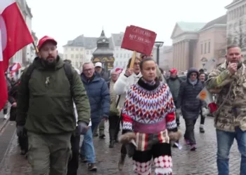 ue-reage-a-ameaca-de-tarifas-de-trump-ligadas-a-groenlandia