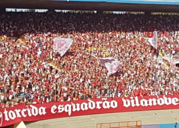vila-nova-busca-o-serra-dourada-e-tenta-quebrar-tabu-de-torcida-unica-para-o-classico