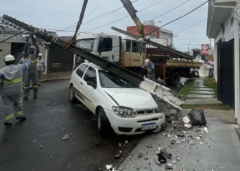 postes-atingidos-por-veiculos-quase-chegam-a-4-mil-casos-em-goias