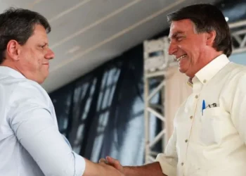 moraes-libera-visita-de-tarcisio-a-bolsonaro