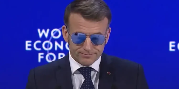 macron-ve-a-otan-enfraquecida-em-meio-a-tensao-com-eua