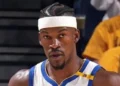 jimmy-butler-rompe-ligamento-do-joelho-e-desfalca-warriors-ate-o-fim-da-temporada