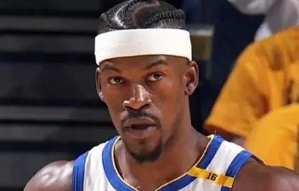 jimmy-butler-rompe-ligamento-do-joelho-e-desfalca-warriors-ate-o-fim-da-temporada