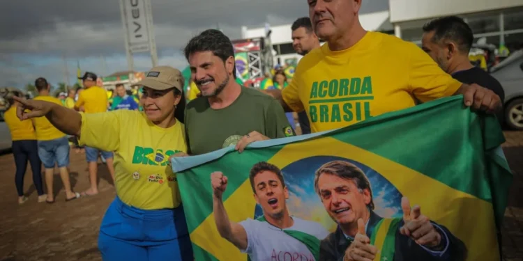 apoiadores-de-bolsonaro-chegam-a-brasilia-para-protesto-apos-caminhada