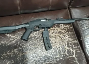 jovem-e-presa-suspeita-de-tentar-matar-padrasto-a-tiros-em-morrinhos