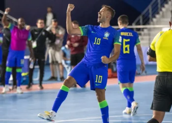 brasil-goleia-bolivia-por-6-a-0-assume-lideranca-na-copa-america-de-futsal