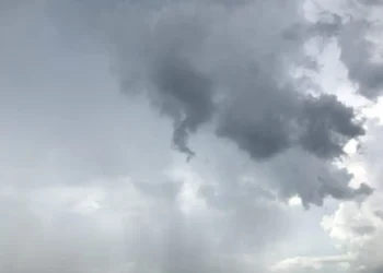 chuva,-calor-e-muitas-nuvens-marcam-a-terca-feira-(27)-em-goiania