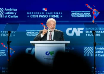 lula-cita-“intervencoes-ilegais”-e-desuniao-na-america-latina-em-forum-no-panama