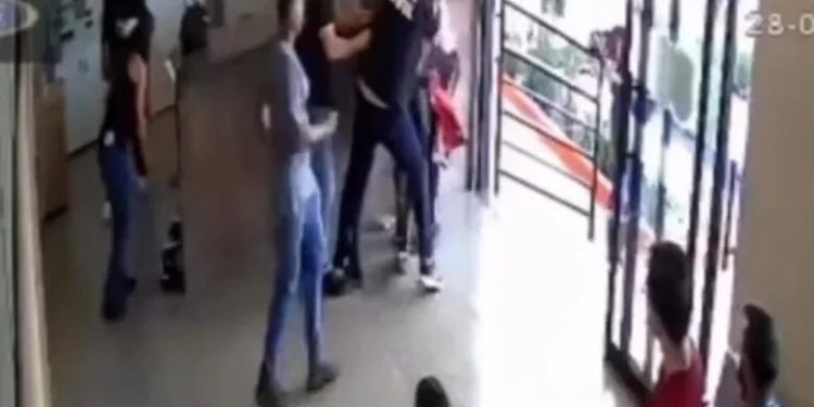 homem-e-preso-em-flagrante-apos-ameacar-a-propria-mae-em-frente-a-deam,-em-rio-verde