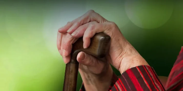 homem-e-preso-em-corumba-de-goias-apos-agredir-a-propria-mae-de-quase-80-anos