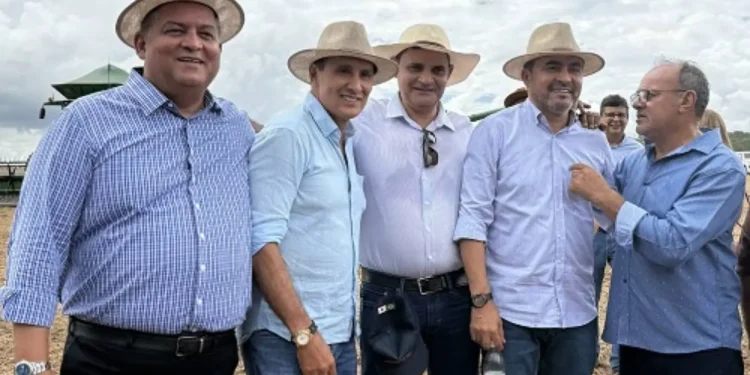 vice-presidente-do-senado-participa-da-abertura-nacional-da-colheita-da-soja-no-tocantins