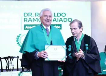 caiado-entra-para-a-academia-goiana-de-medicina-e-destaca-compromisso-com-a-saude