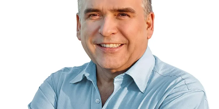 sandro-mabel-diz-que-esta-disponivel-para-assumir-presidencia-do-uniao-brasil-em-goias