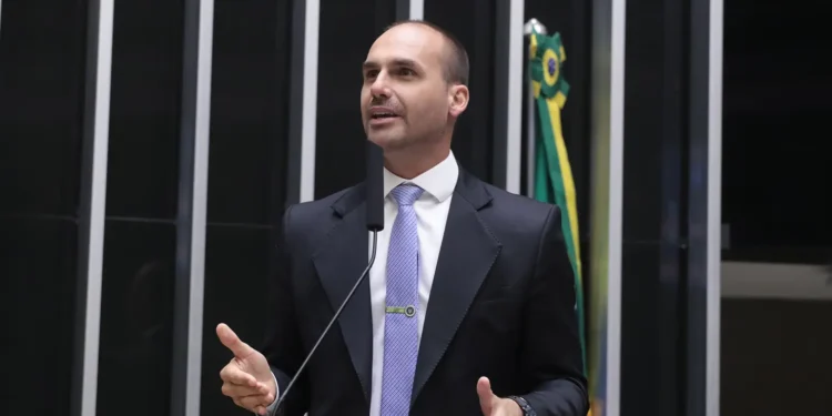 pf-abre-processo-contra-eduardo-bolsonaro-por-‘faltas-injustificadas’
