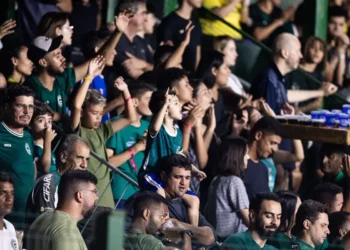 goias-e-vila-nova-disputam-classico-pela-lideranca-neste-domingo-(01)