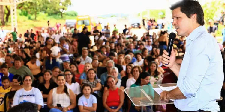 funcoes-de-daniel-estao-cada-vez-mais-alinhadas-com-as-de-caiado