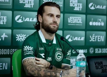 lucas-lima-e-apresentado-e-herda-a-camisa-10-do-goias