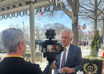 caiado-negocia-nos-eua-parcerias-em-minerais-criticos-com-foco-industrial