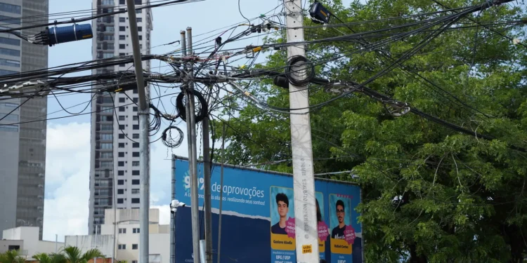 chuvas-e-fios-soltos-em-goiania-podem-se-tornar-inimigos-durante-pre-carnaval