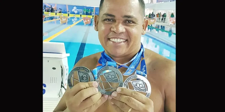 morre-adriano-lima,-medalhista-paralimpico-e-icone-da-natacao-brasileira,-aos-52-anos