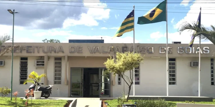 ultimos-dias-para-se-inscrever-no-concurso-de-valparaiso-com-767-vagas