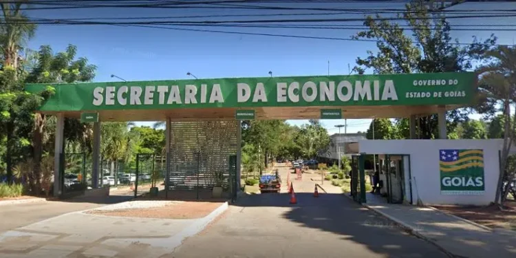 concurso-da-sefaz-go-abre-inscricoes-com-salario-inicial-de-ate-r$-32-mil