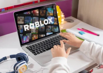 roblox-entra-no-radar-das-autoridades-apos-denuncias-de-aliciamento-e-crimes-contra-menores