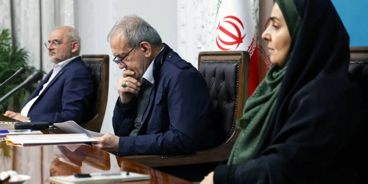 ira-aceita-inspecoes-nucleares-mas-rejeita-“exigencias-excessivas”-dos-eua